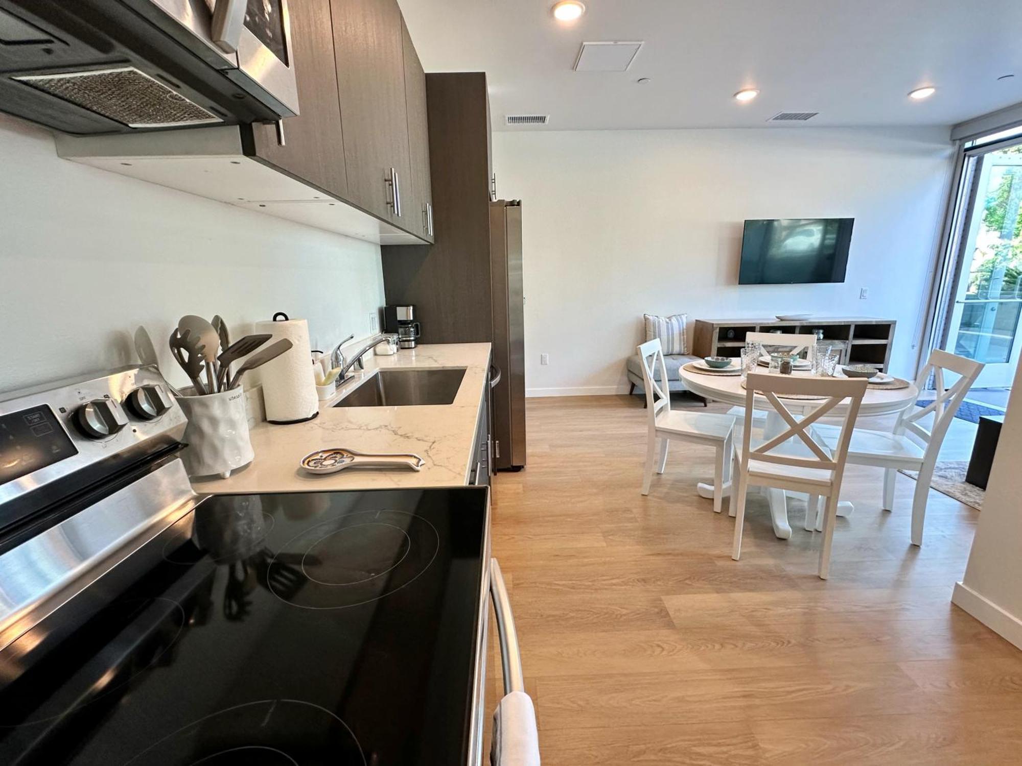 Nimitz Crossing Luxury Residences Сан-Диего Экстерьер фото