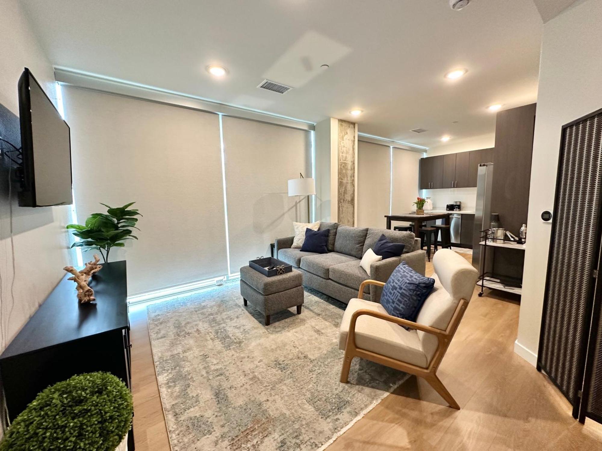 Nimitz Crossing Luxury Residences Сан-Диего Экстерьер фото