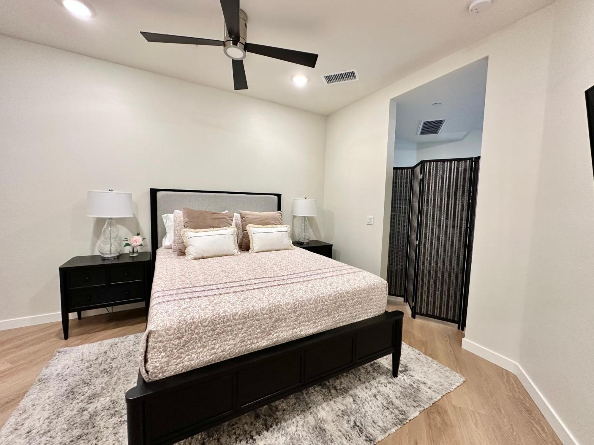 Nimitz Crossing Luxury Residences Сан-Диего Номер фото